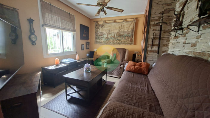 Image No.4-2 Bed House for sale
