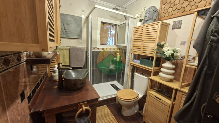 Image No.6-2 Bed House for sale