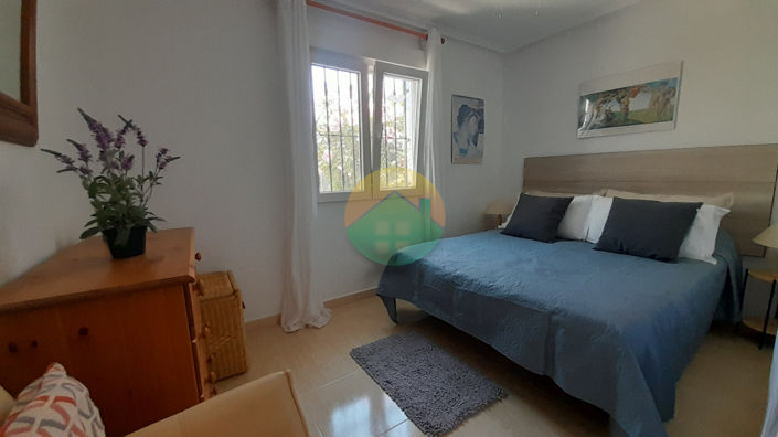 Image No.15-2 Bed House for sale