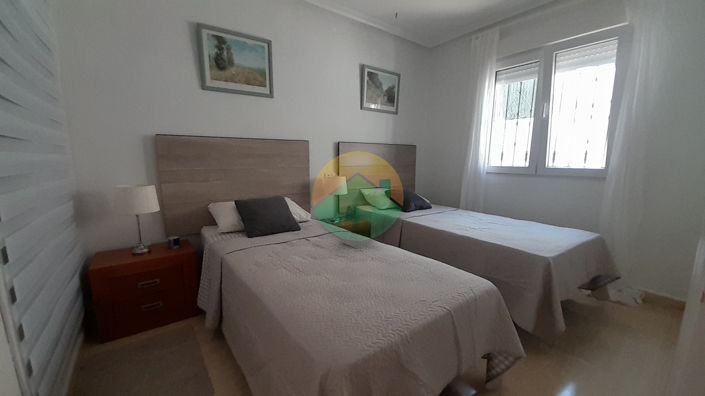 Image No.18-2 Bed House for sale