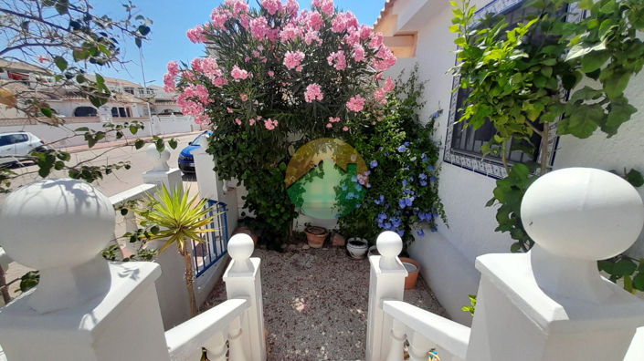 Image No.2-2 Bed House for sale