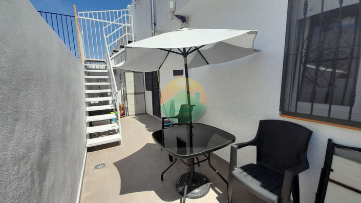 Image No.4-2 Bed House for sale