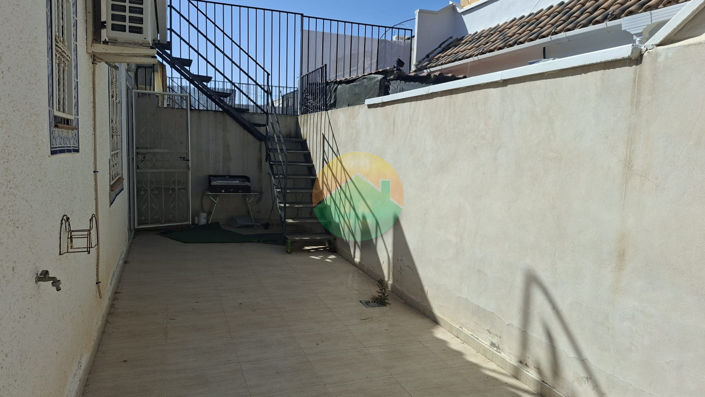 Image No.21-2 Bed Semi-Detached for sale