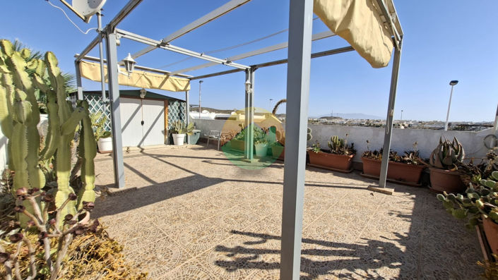 Image No.22-2 Bed Semi-Detached for sale