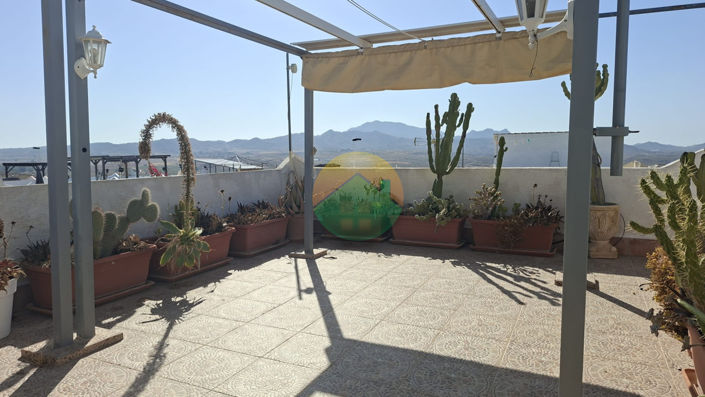 Image No.23-2 Bed Semi-Detached for sale