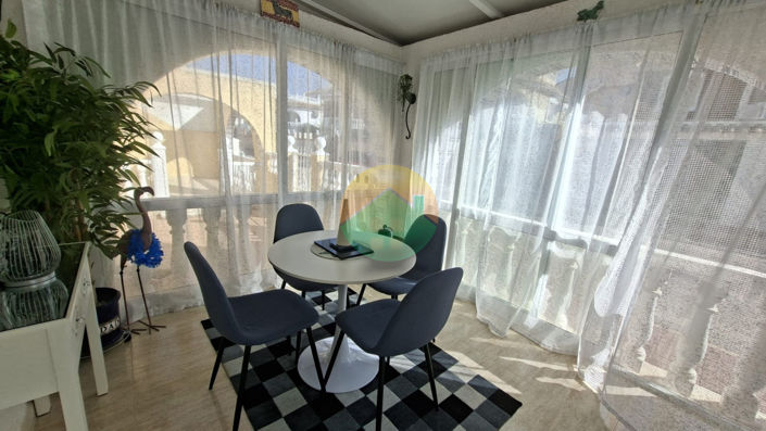 Image No.11-2 Bed House for sale