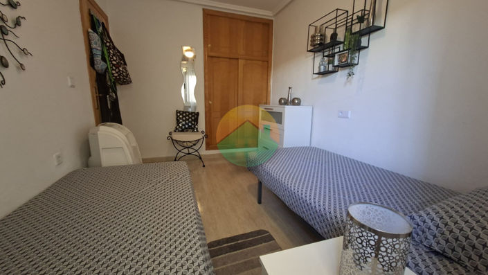 Image No.19-2 Bed House for sale
