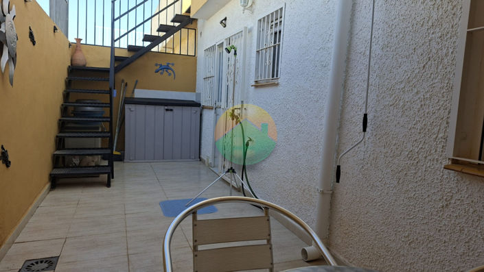 Image No.21-2 Bed House for sale