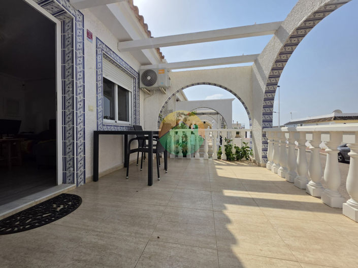 Image No.11-2 Bed House for sale
