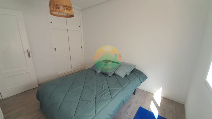 Image No.18-2 Bed House for sale
