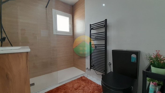 Image No.20-2 Bed House for sale