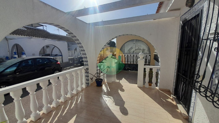 Image No.11-2 Bed House for sale