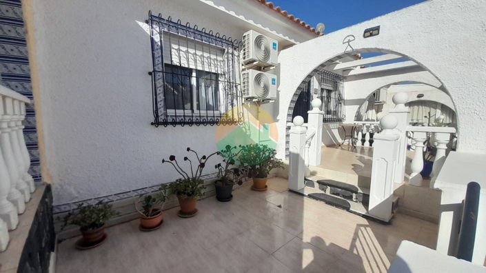 Image No.8-2 Bed House for sale