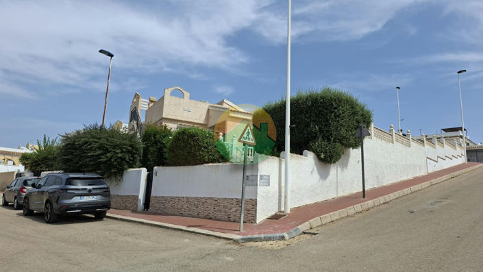 Image No.8-2 Bed Villa for sale