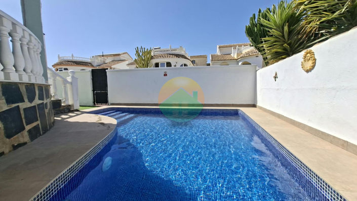 Image No.3-Villa de 3 chambres à vendre à Camposol