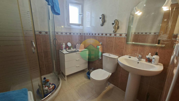 Image No.16-2 Bed House for sale