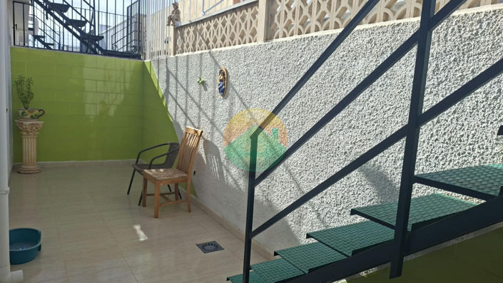 Image No.17-2 Bed House for sale