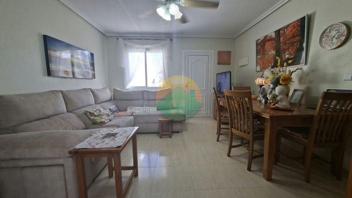 Image No.6-2 Bed House for sale