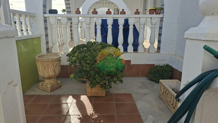Image No.9-2 Bed House for sale