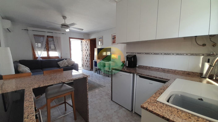 Image No.18-2 Bed Semi-Detached for sale