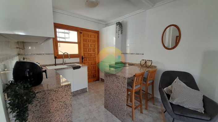 Image No.5-2 Bed Semi-Detached for sale