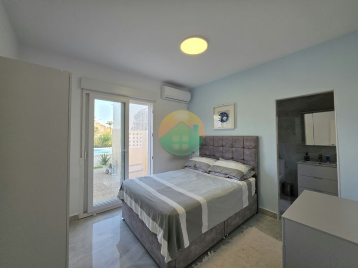 Image No.15-4 Bed Villa for sale