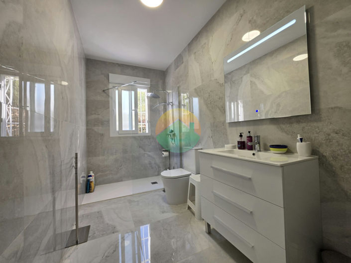 Image No.16-4 Bed Villa for sale
