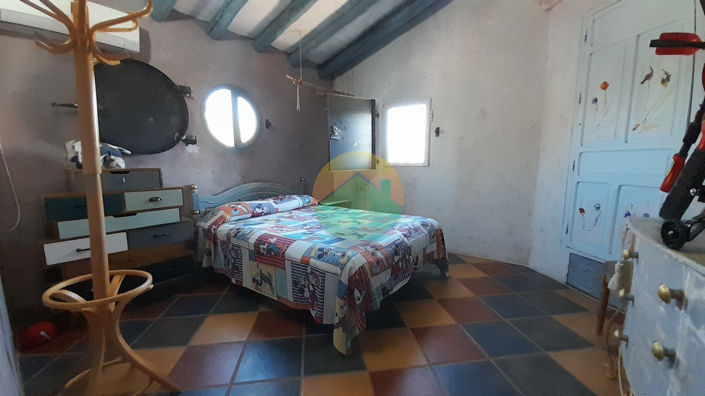 Image No.17-4 Bed House for sale