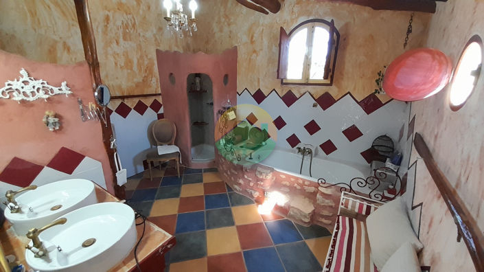Image No.21-4 Bed House for sale