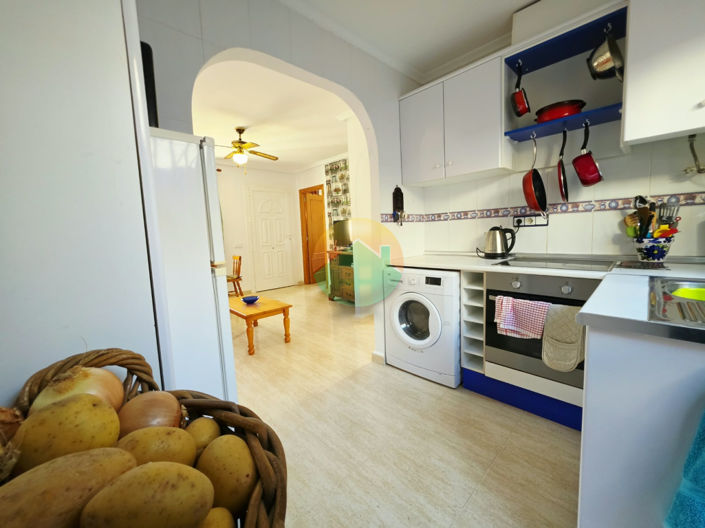 Image No.13-2 Bed Semi-Detached for sale