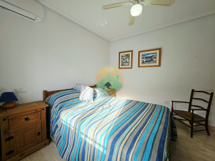 Image No.15-2 Bed Semi-Detached for sale