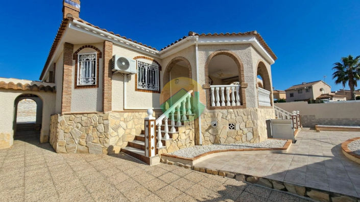 Image No.9-3 Bed Villa for sale