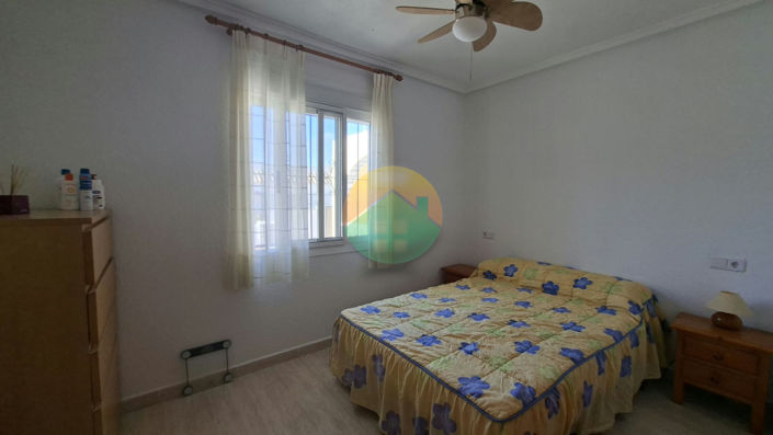 Image No.18-2 Bed House for sale
