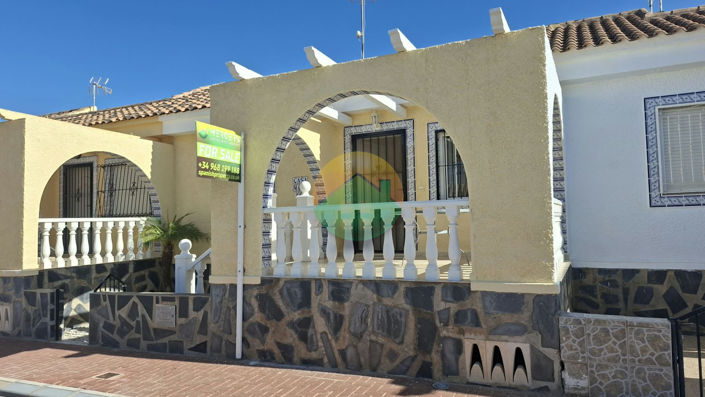 Image No.8-2 Bed House for sale