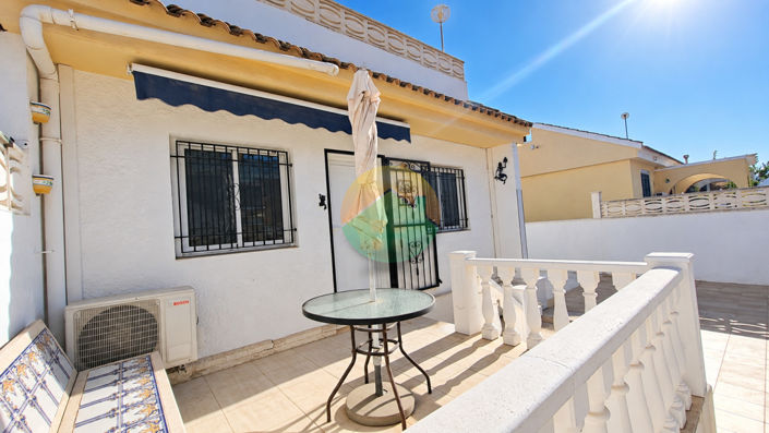 Image No.10-2 Bed Semi-Detached for sale