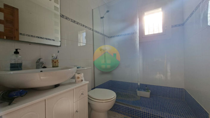 Image No.18-2 Bed Semi-Detached for sale