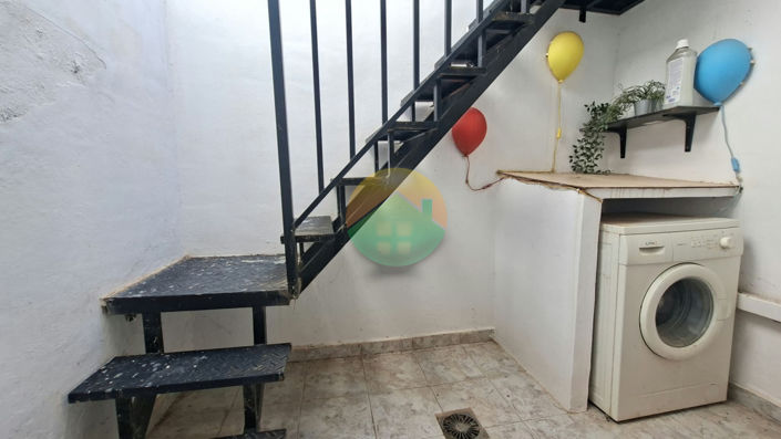 Image No.19-2 Bed Semi-Detached for sale