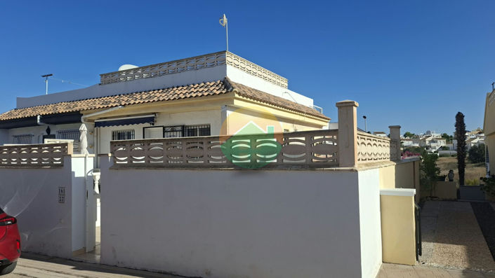 Image No.8-2 Bed Semi-Detached for sale