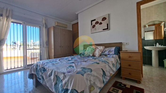 Image No.20-4 Bed Villa for sale