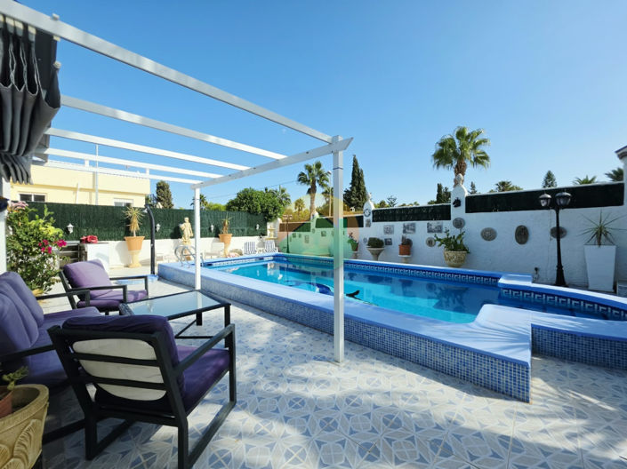 Image No.10-3 Bed Villa for sale