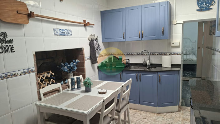Image No.15-3 Bed House for sale