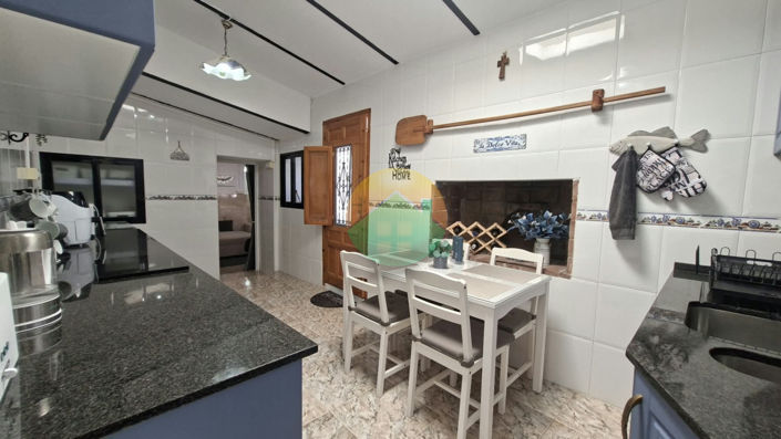 Image No.3-3 Bed House for sale
