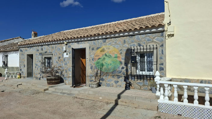Image No.8-3 Bed House for sale