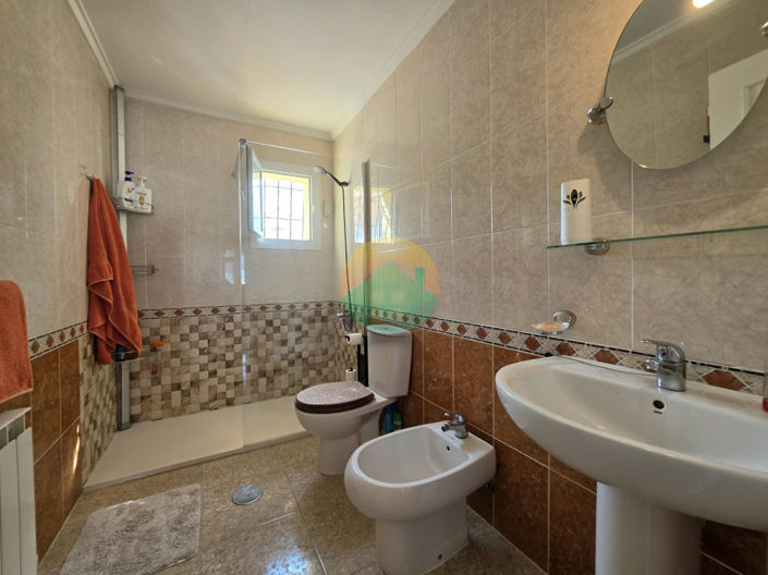 Image No.20-3 Bed Villa for sale