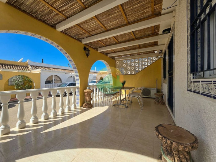 Image No.2-3 Bed House for sale