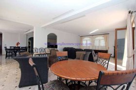 Image No.3-Villa / Détaché de 5 chambres à vendre à Protaras