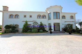 Image No.4-Villa / Détaché de 5 chambres à vendre à Protaras