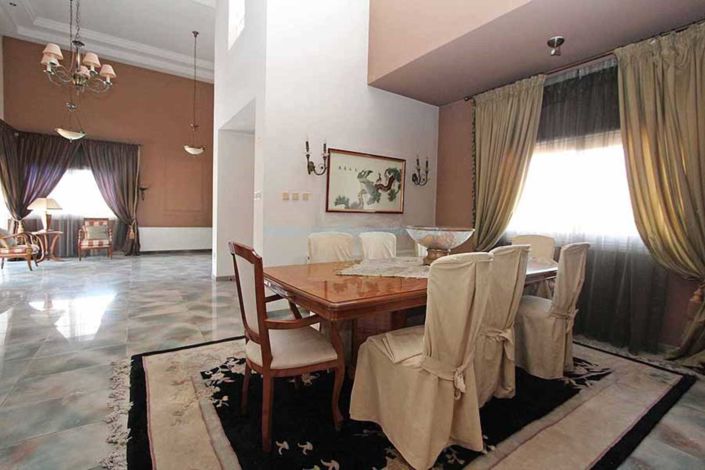 Image No.10-6 Bed Villa / Detached for sale