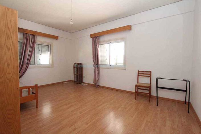 Image No.21-6 Bed Villa / Detached for sale