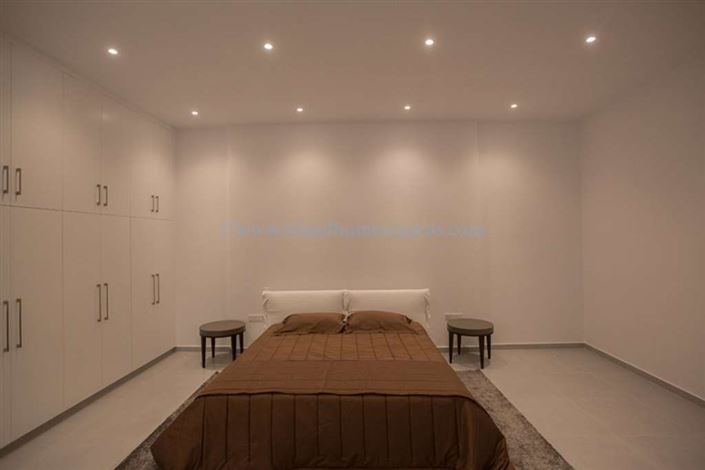 Image No.24-6 Bed Villa / Detached for sale